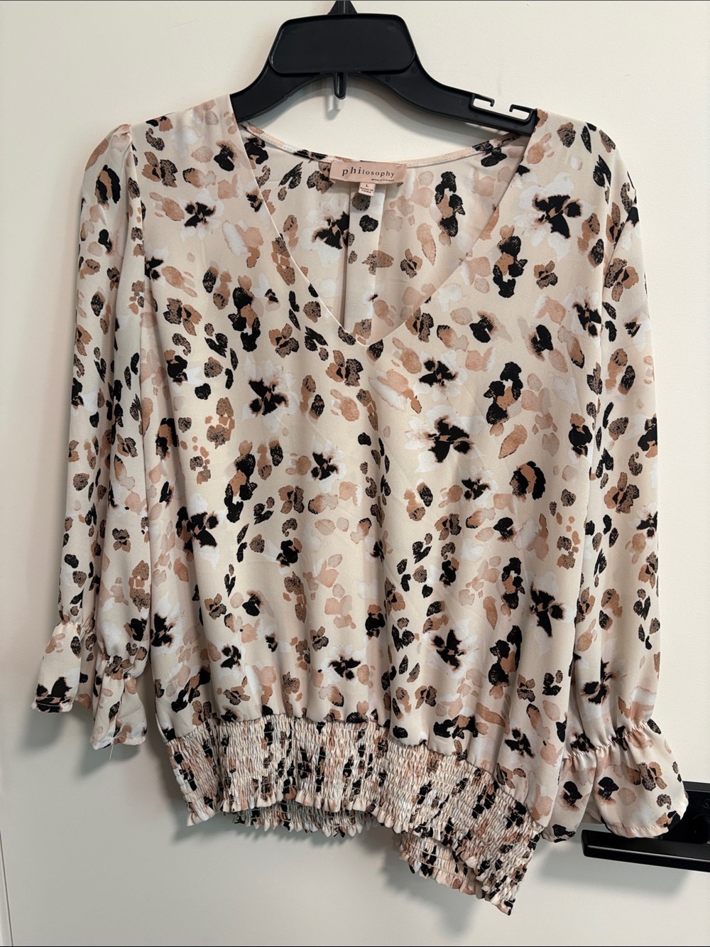 Philosophy Cream Leopard-Print V-Neck Blouson Top with Smocked Hem